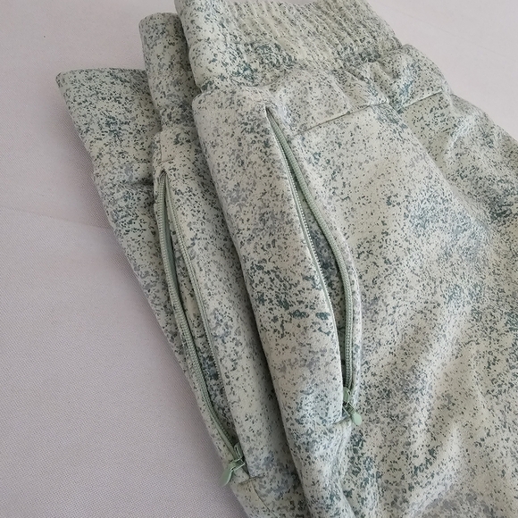 Gymshark Chalk Wash Joggers Green Acid Wash Sweatpants S - Picture 8 of 9